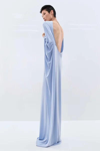 Look 18